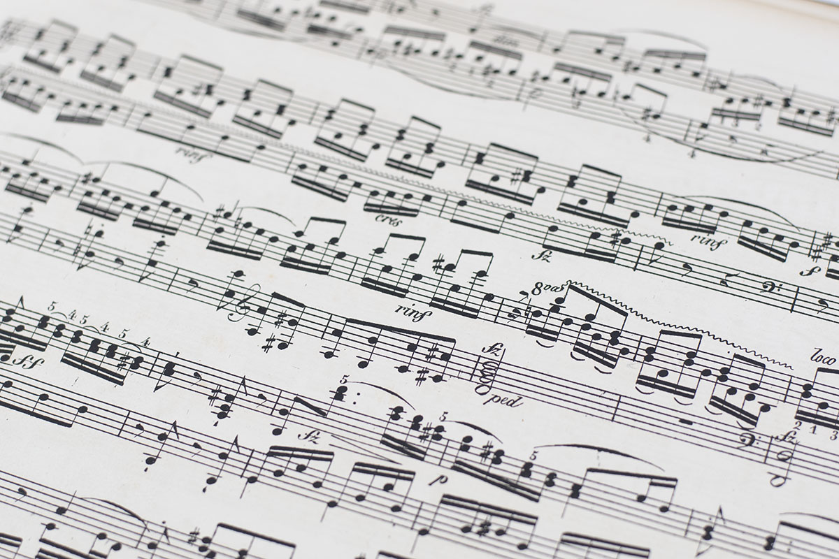 Celebrated Symphonies and Overtures of Joseph Haydn and George Frideric Handel.
