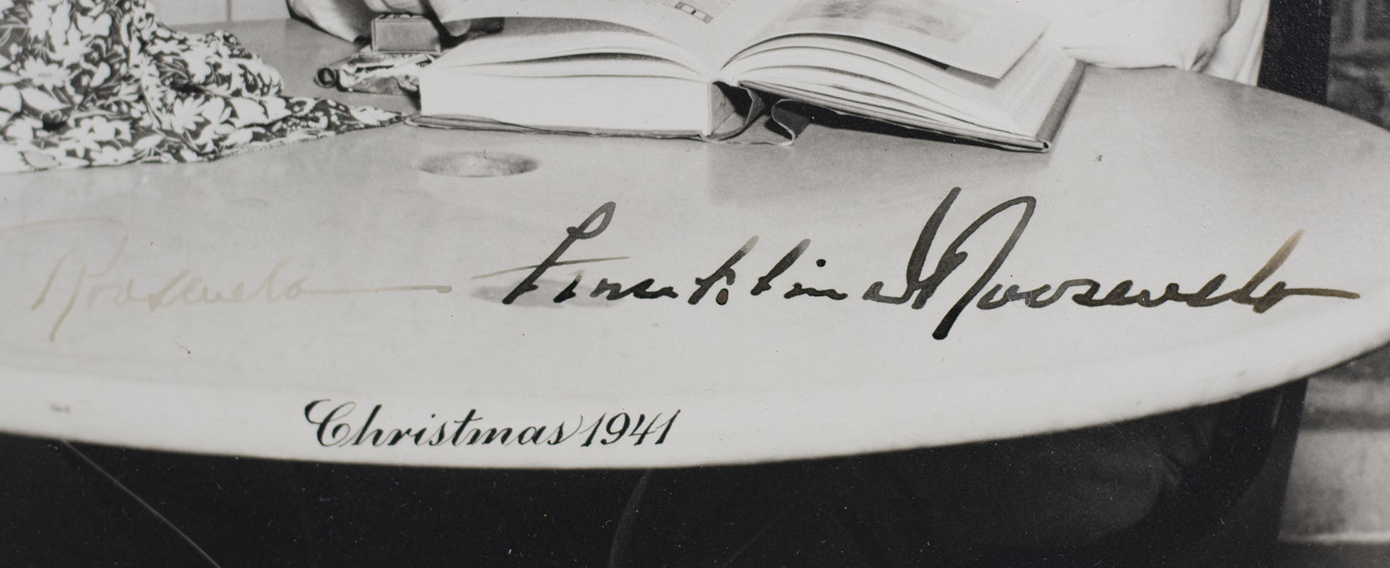 Franklin and Eleanor Roosevelt Signed Photograph: Christmas 1941.
