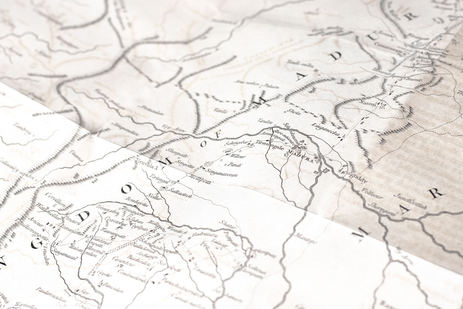 An Account of the War in India, Between the English and French, on the Coast of Coromandel, From the Year 1760. Together with A Relation of the late Remarkable Events on the Malabar Coast, and the Expeditions to Golconda and Surat; with the Operations of the Fleet. Illustrated with Maps, Plans &c. The Whole Compiled from Original Papers.