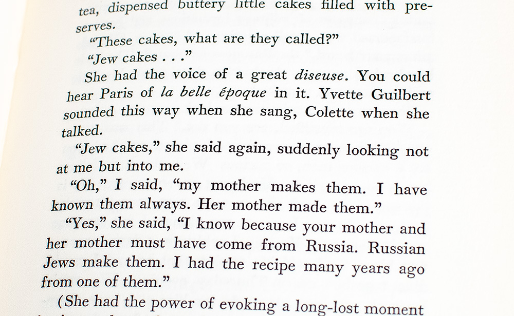 Isak Dinesen: A Memorial.