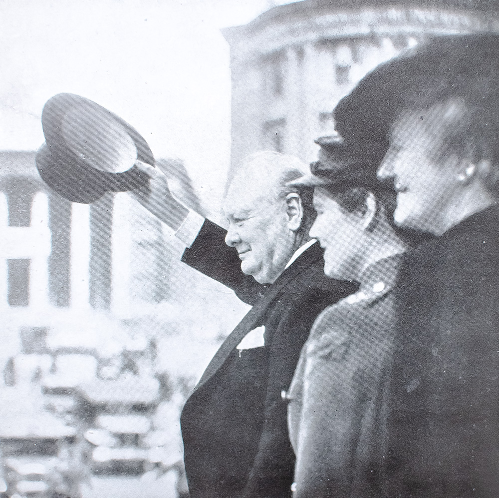 Winston Churchill's War Speeches: Into Battle, The Unrelenting Struggle, The End of the Beginning, Onwards to Victory, The Dawn of Liberation, Victory, Secret Session Speeches.