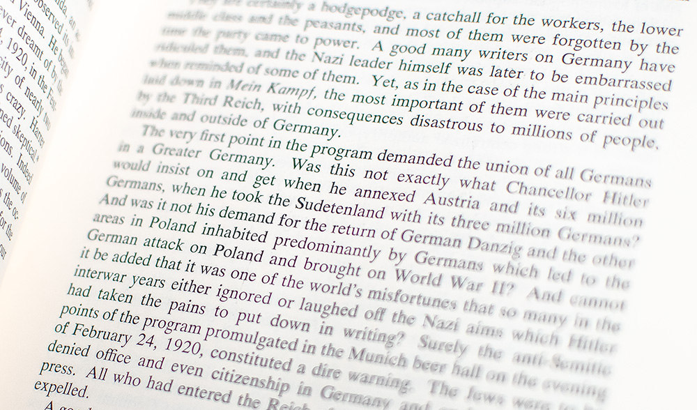 The Rise And Fall Of The Third Reich: A History of Nazi Germany.