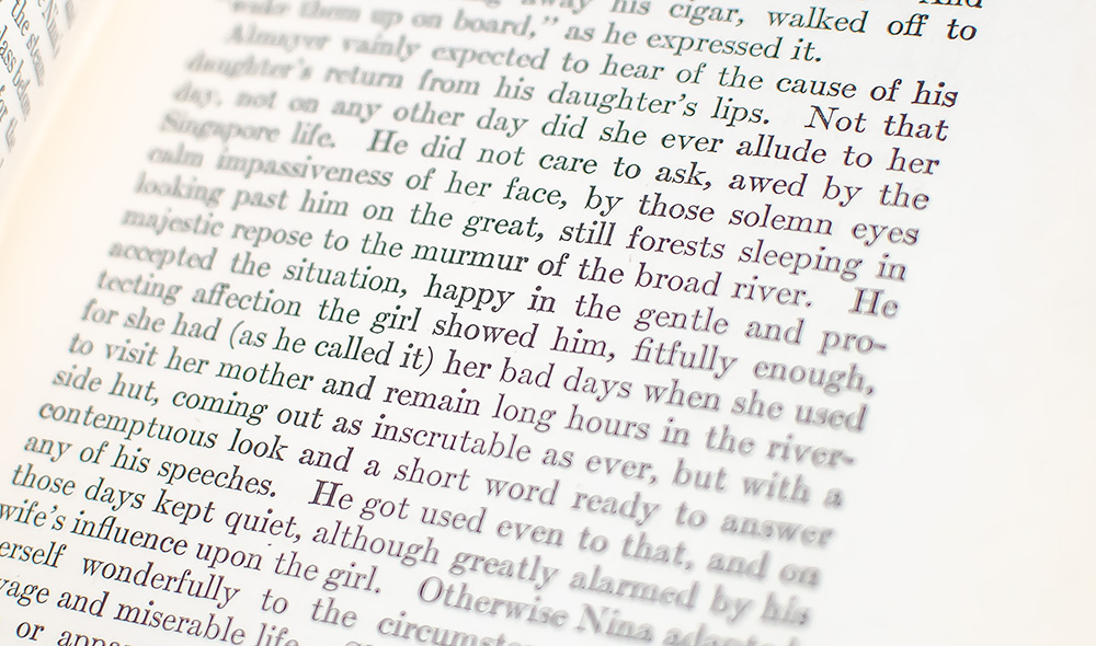 The Works of Joseph Conrad: Almayer's Folly, An Outcast of the Islands, The Nigger of the 'Narcissus', Heart of Darkness, Lord Jim, Typhoon, Falk, Youth, Nostromo, The Secret Agent, The Mirror of the Sea, Under Western Eyes, Chance, Victory, The Shadow Line, The Arrow of Gold, The Rescue, The Rover, Suspense.
