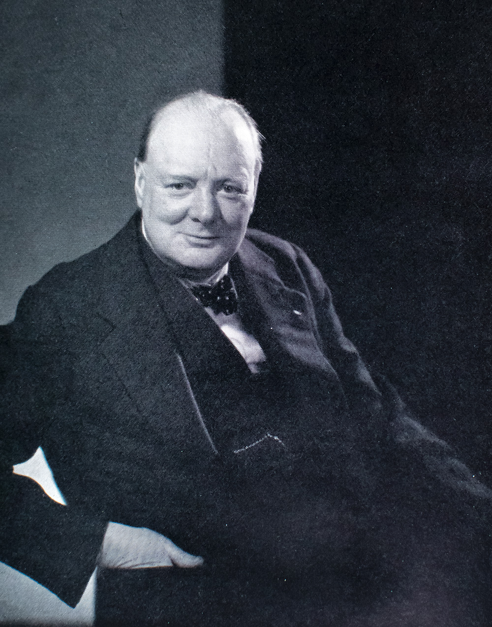 Arms and the Covenant. Speeches by The Right Hon. Winston S. Churchill. Compiled by Randolph S. Churchill.