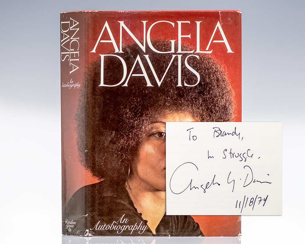 Angela Davis: An Autobiography.