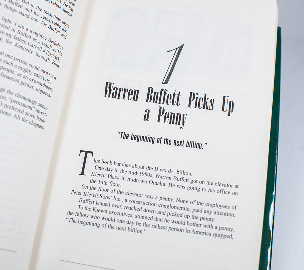 Of Permanent Value: The Story of Warren Buffett.