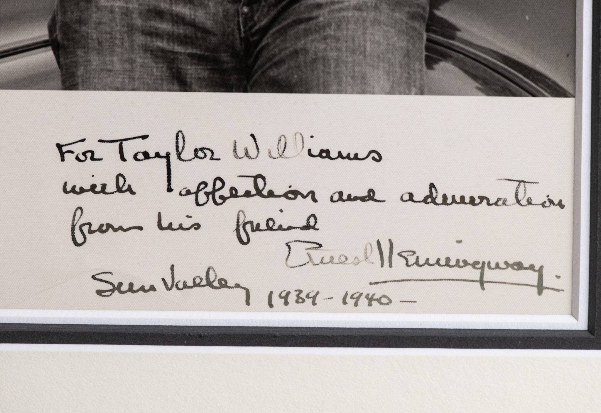 Ernest Hemingway Signed Photograph.