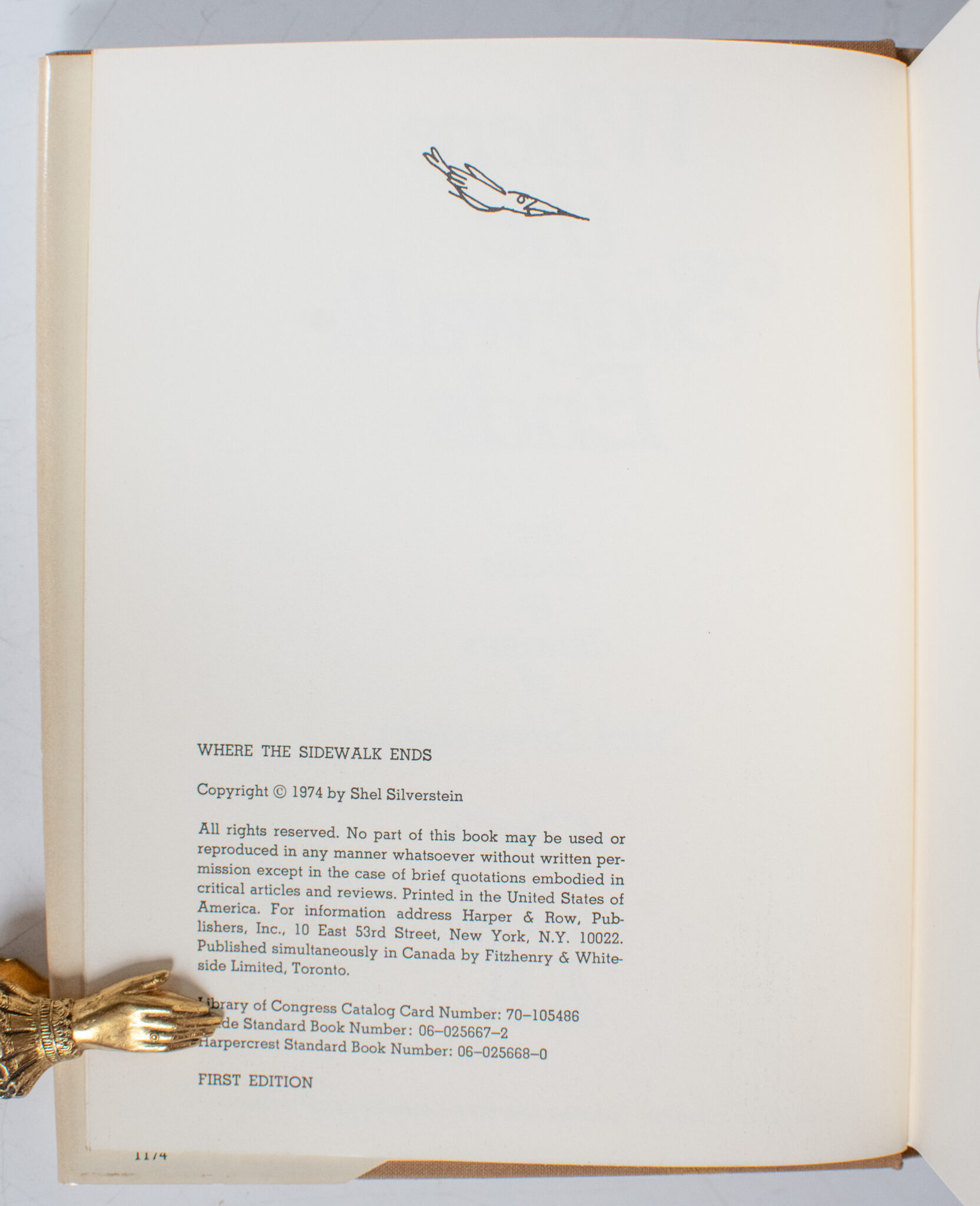 Where the Sidewalk Ends: Poems and Drawings.