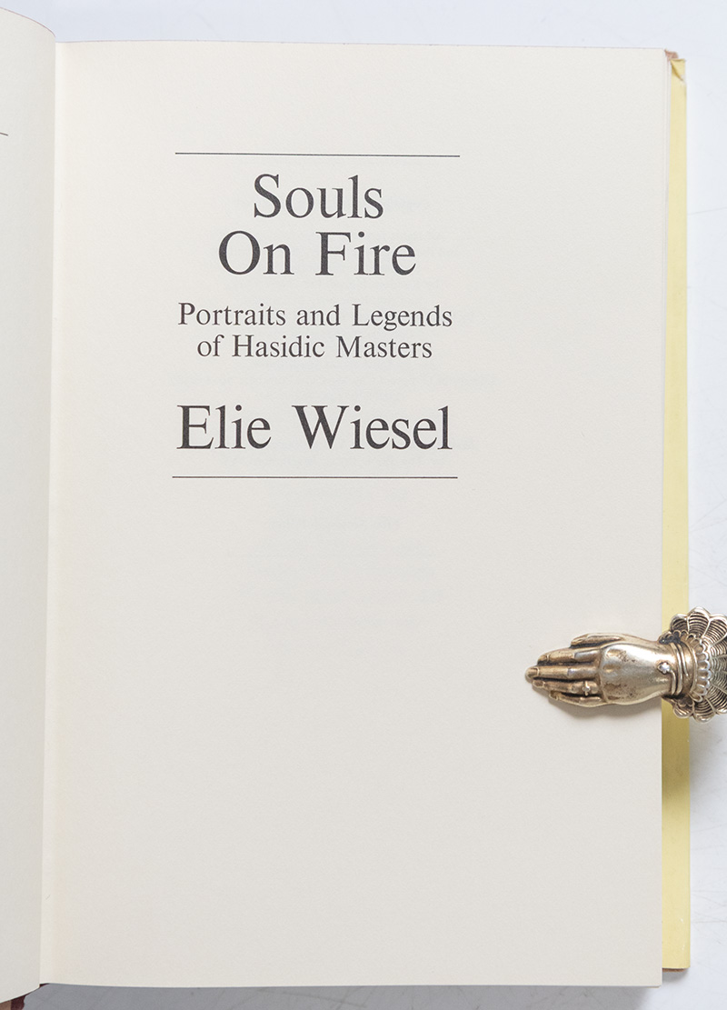 Souls on Fire: Portraits and Legends of Hasidic Masters.