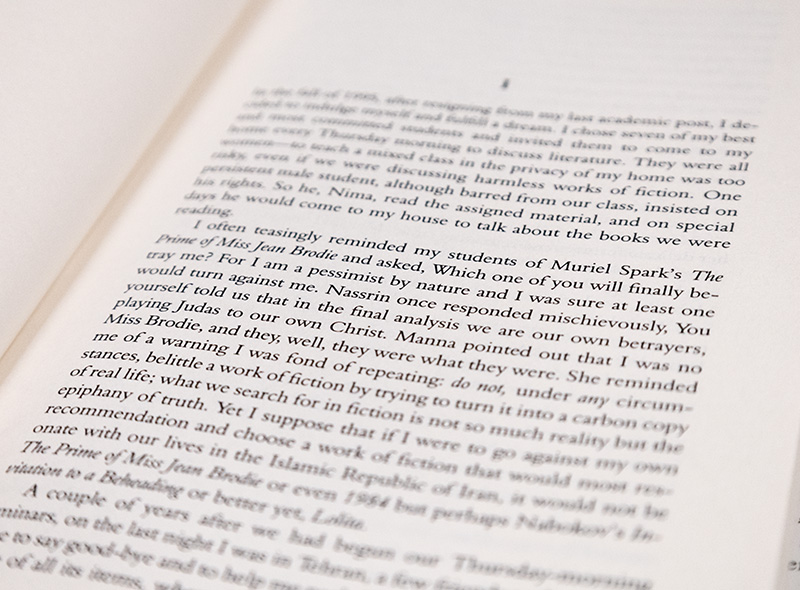 Reading Lolita in Tehran: A Memoir in Books. - Image 5