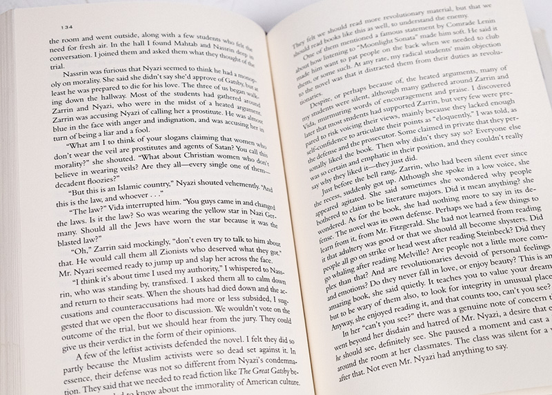 Reading Lolita in Tehran: A Memoir in Books. - Image 6